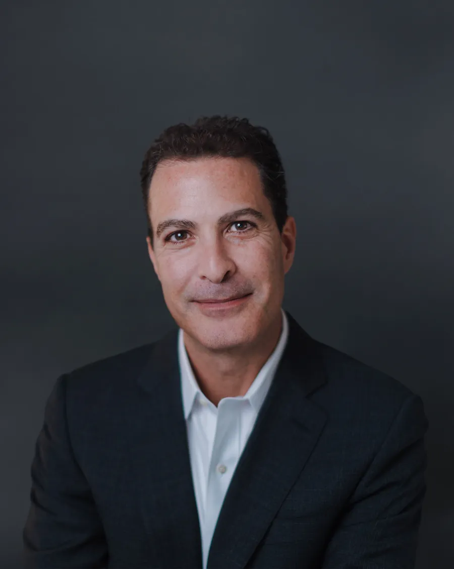 Matthew Levine_Web_3168_3972